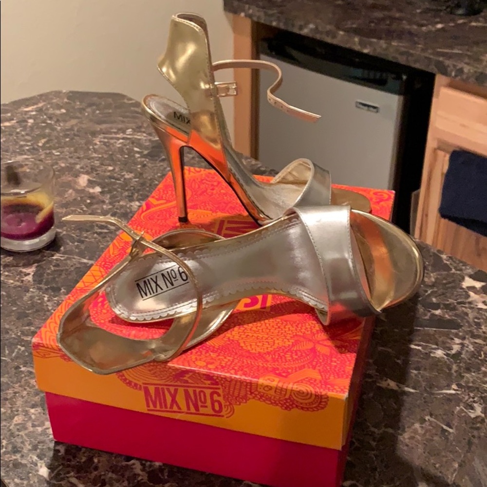 Mix No. 6 Gold and Silver sandals